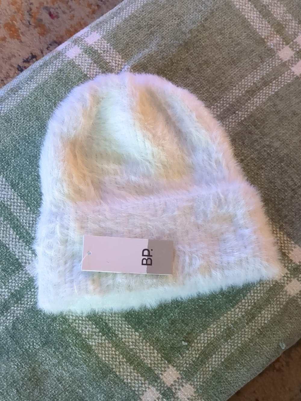 bp Fuzzy Beanie Hat in Cream White